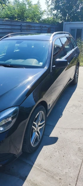 Mercedes-Benz E 220, снимка 6