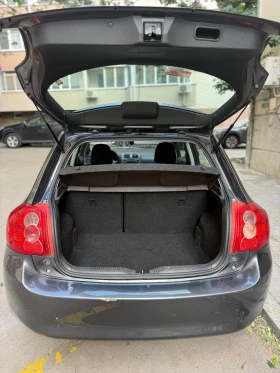 Toyota Auris, снимка 12
