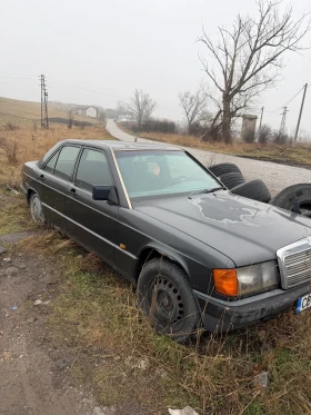 Mercedes-Benz 190 Mercedes-Benz 190E 2.0 бензин  - 700 € / 1369.08 лв. - 25077591 2