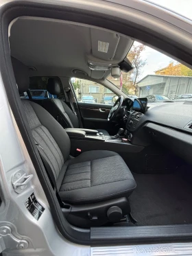 Mercedes-Benz C 220 Реални 180.000КМ - 6800 € - 52591829 9