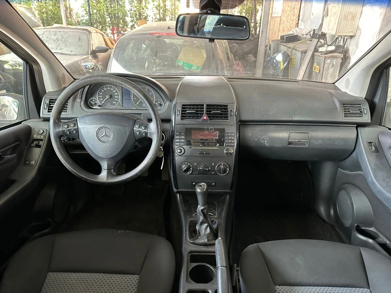 Mercedes-Benz A 150 1.5i - KLIMATIK, снимка 10 - Автомобили и джипове - 43728604