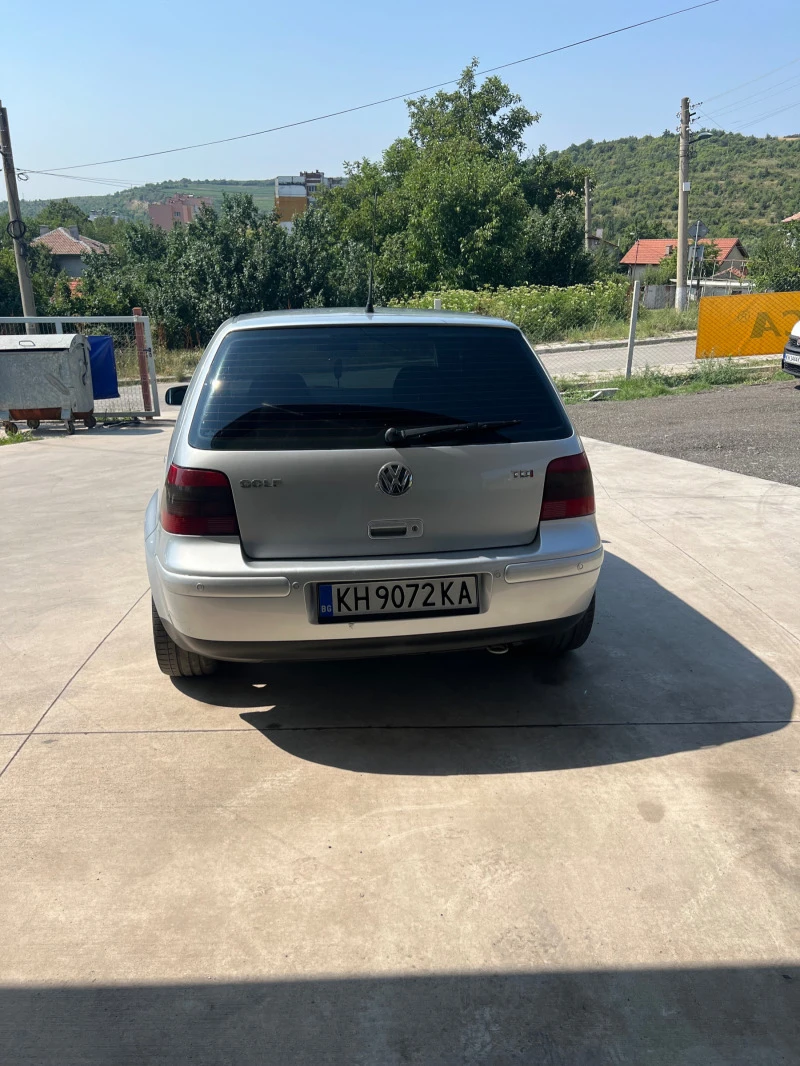 VW Golf 1.9 tdi , снимка 10 - Автомобили и джипове - 44161454