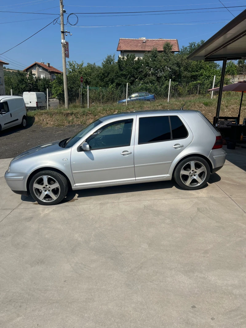 VW Golf 1.9 tdi , снимка 8 - Автомобили и джипове - 49512111