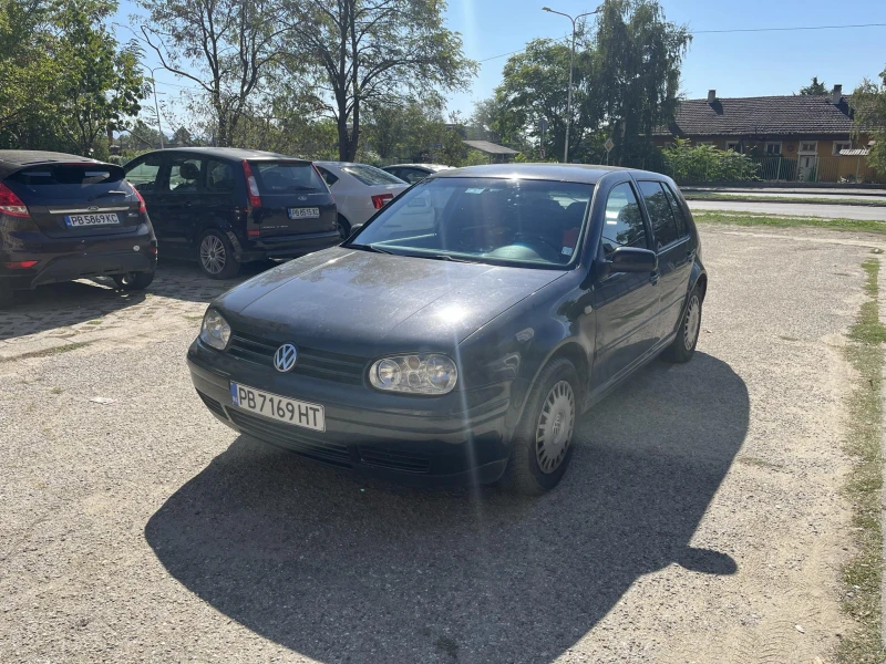 VW Golf, снимка 1 - Автомобили и джипове - 47368191