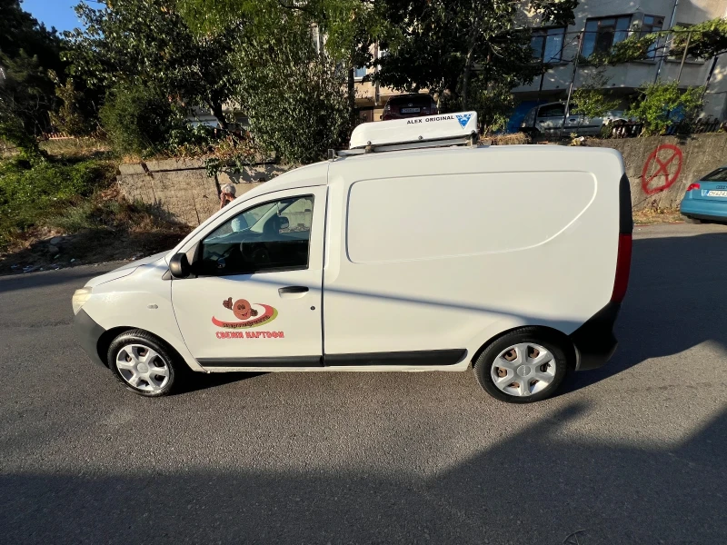 Dacia Dokker Хладилен, Газ, снимка 2 - Автомобили и джипове - 52359751