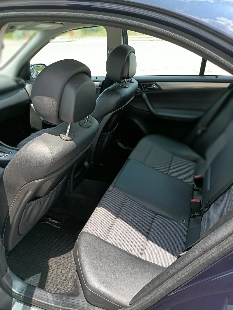 Mercedes-Benz C 280 LPG 4matic Avantgarde, снимка 9 - Автомобили и джипове - 52284412