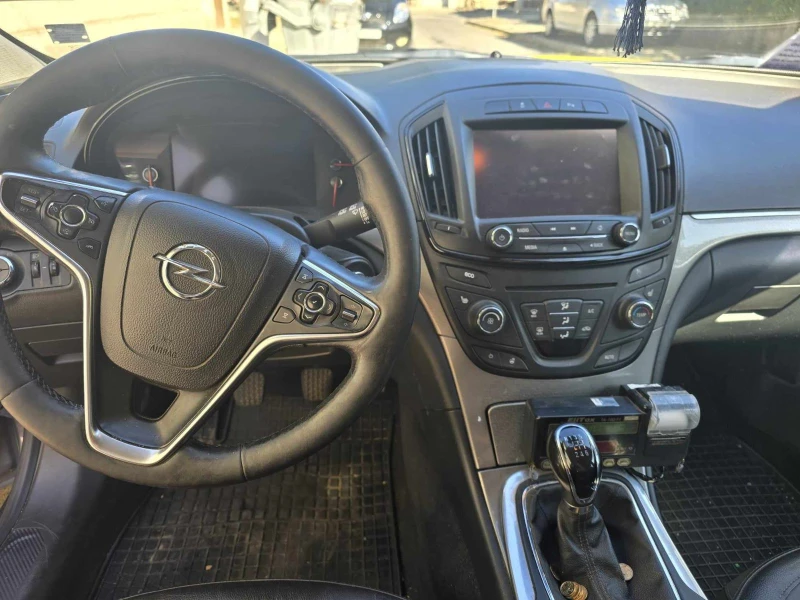 Opel Insignia, снимка 5 - Автомобили и джипове - 52337805