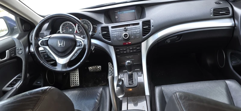 Honda Accord 2.0v-tec, снимка 13 - Автомобили и джипове - 52389772