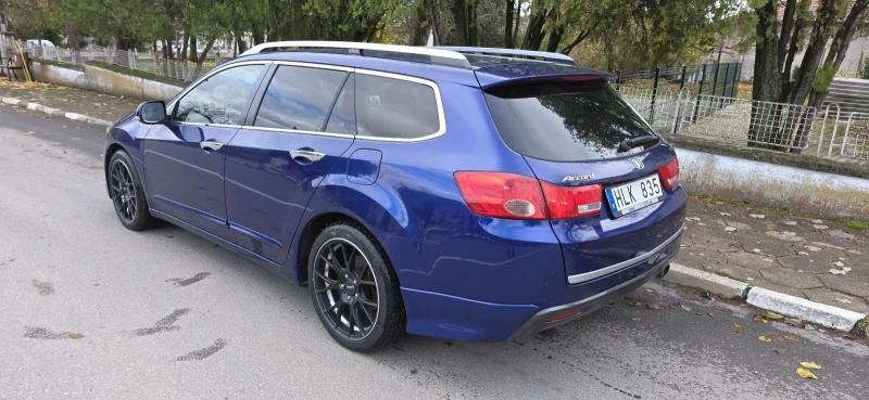 Honda Accord 2.0v-tec, снимка 3 - Автомобили и джипове - 52389772