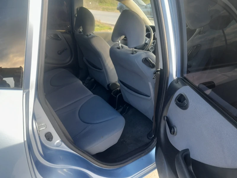 Honda Jazz Автоматик, снимка 9 - Автомобили и джипове - 52956651