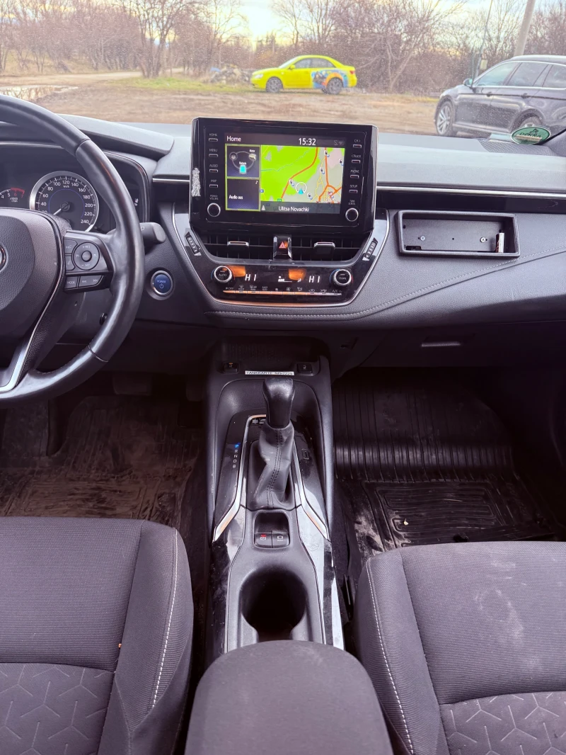 Toyota Corolla 1.8, 98 к.с., хибрид, снимка 11 - Автомобили и джипове - 53563837