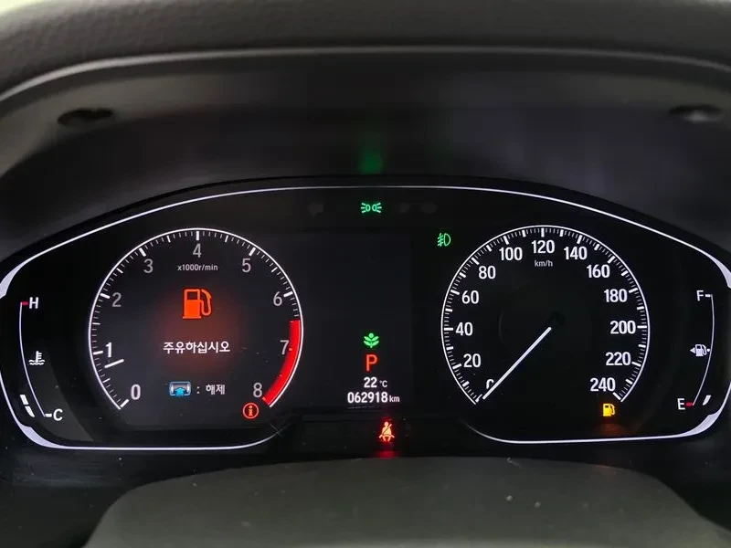 Honda Accord  1.5 Turbo, снимка 8 - Автомобили и джипове - 55985307