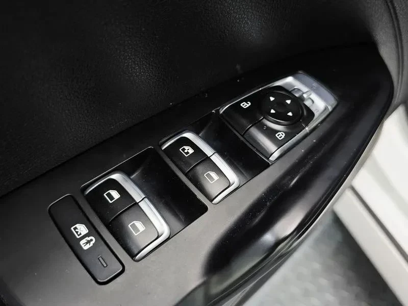 Kia K5, снимка 14 - Автомобили и джипове - 56688047