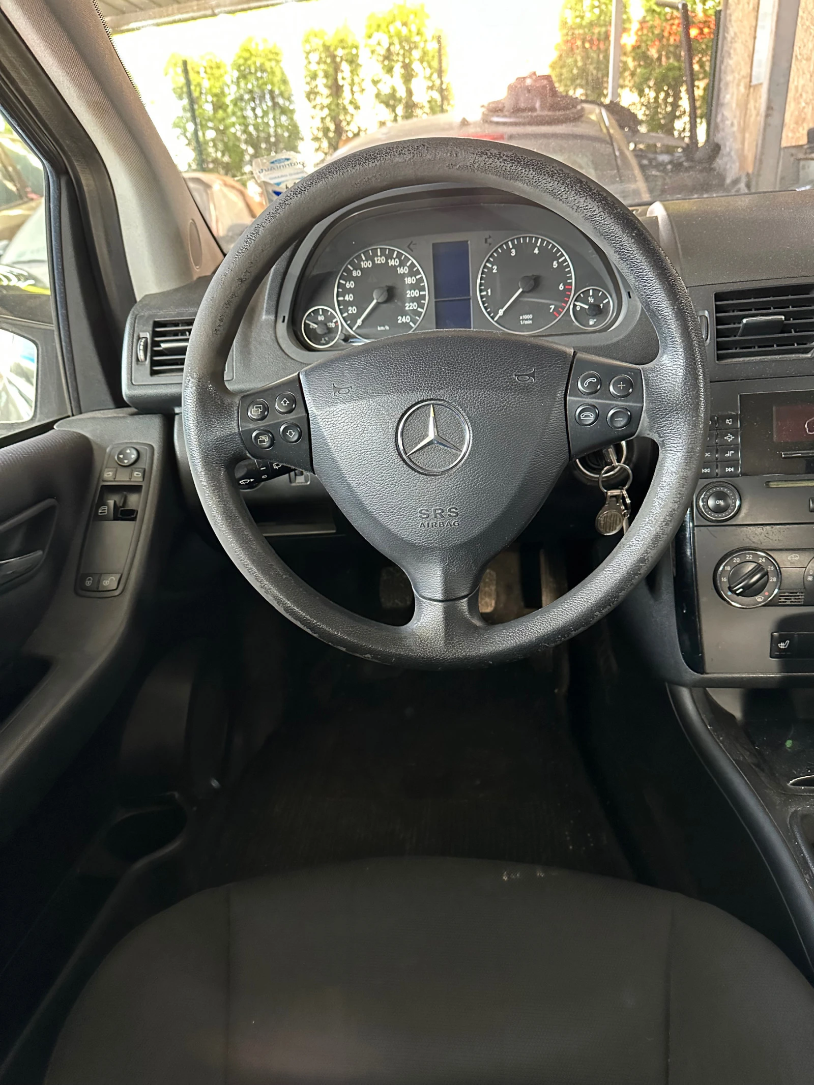 Mercedes-Benz A 150 1.5i - KLIMATIK | Mobile.bg — изображение 12