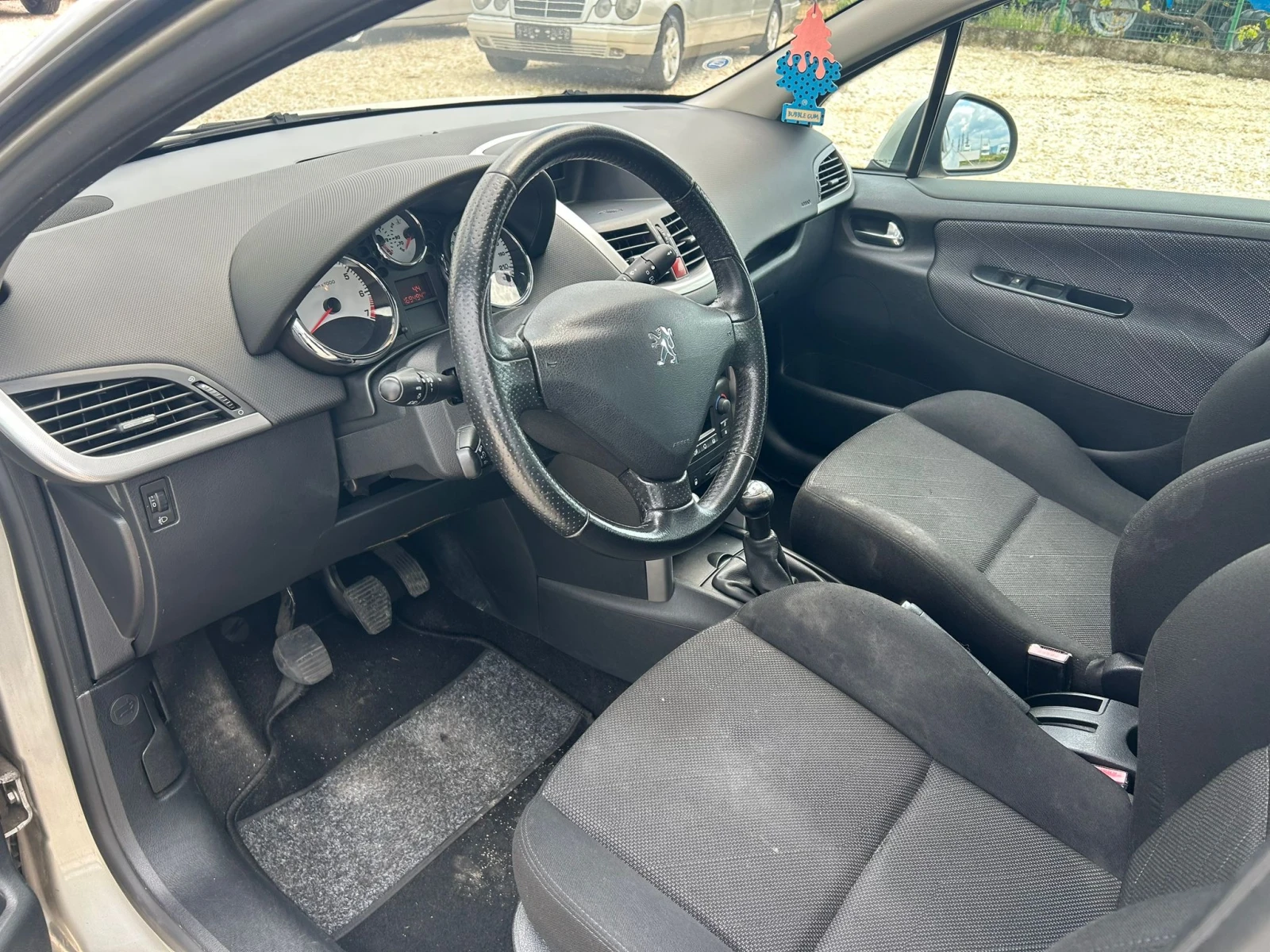 Peugeot 207 1.6 - изображение 9