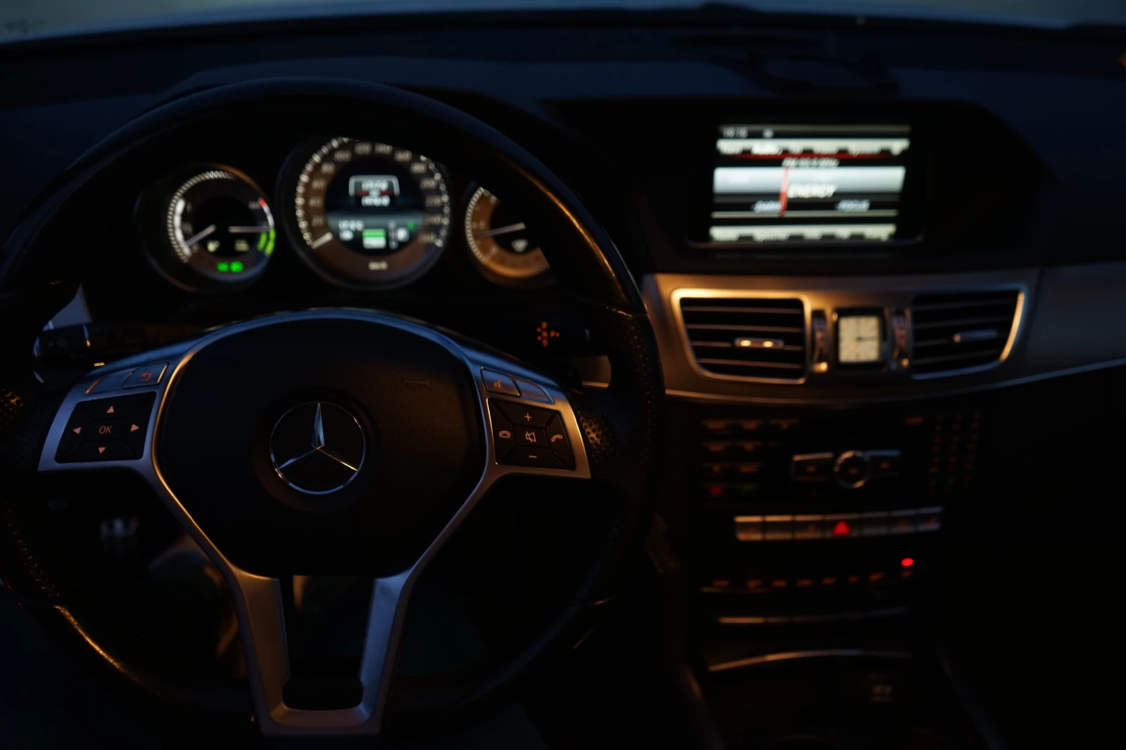 Mercedes-Benz E 350  - изображение 7