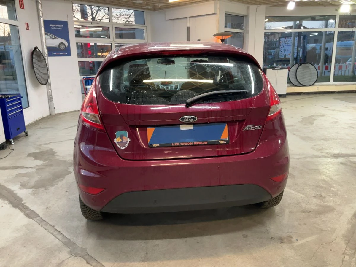 Ford Fiesta 1.4 Ghia ГАЗ/Бензин - изображение 8