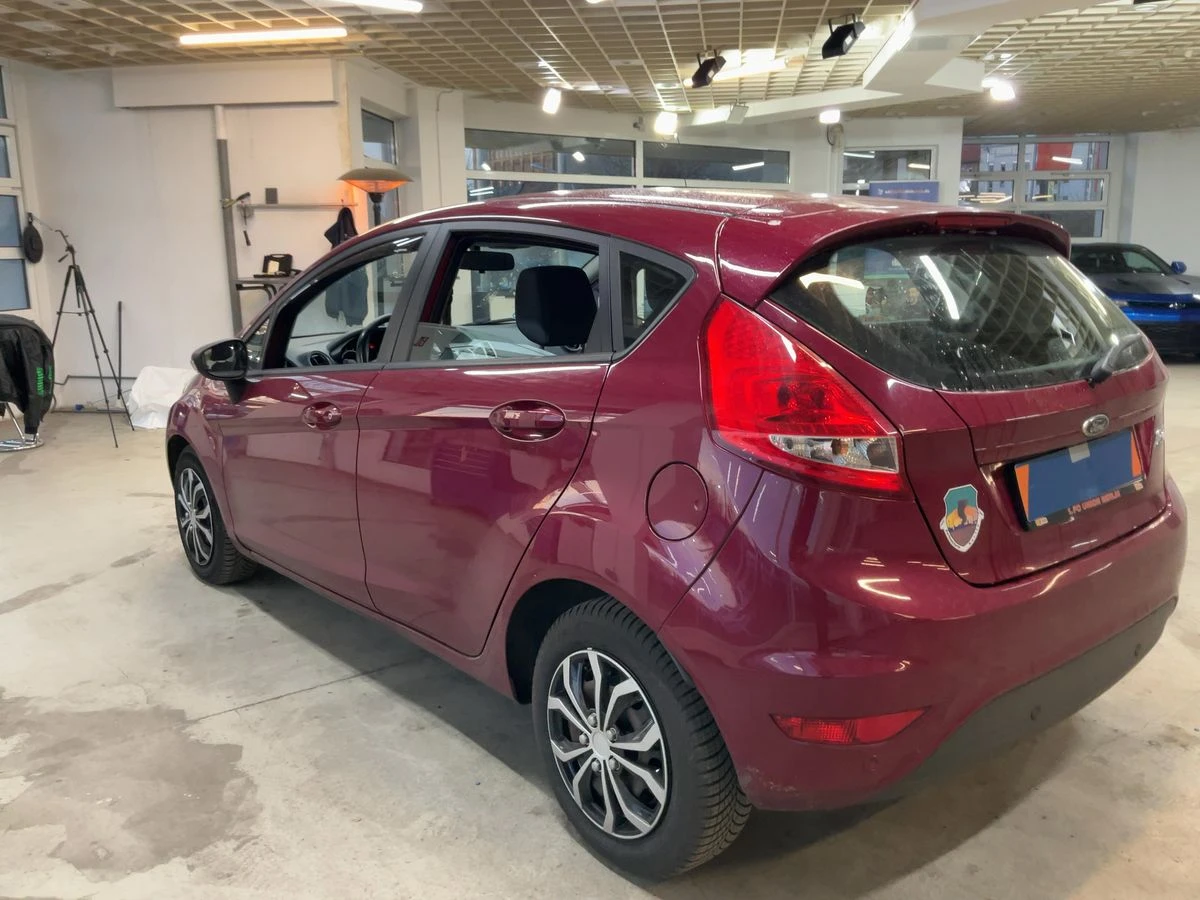 Ford Fiesta 1.4 Ghia ГАЗ/Бензин - изображение 6