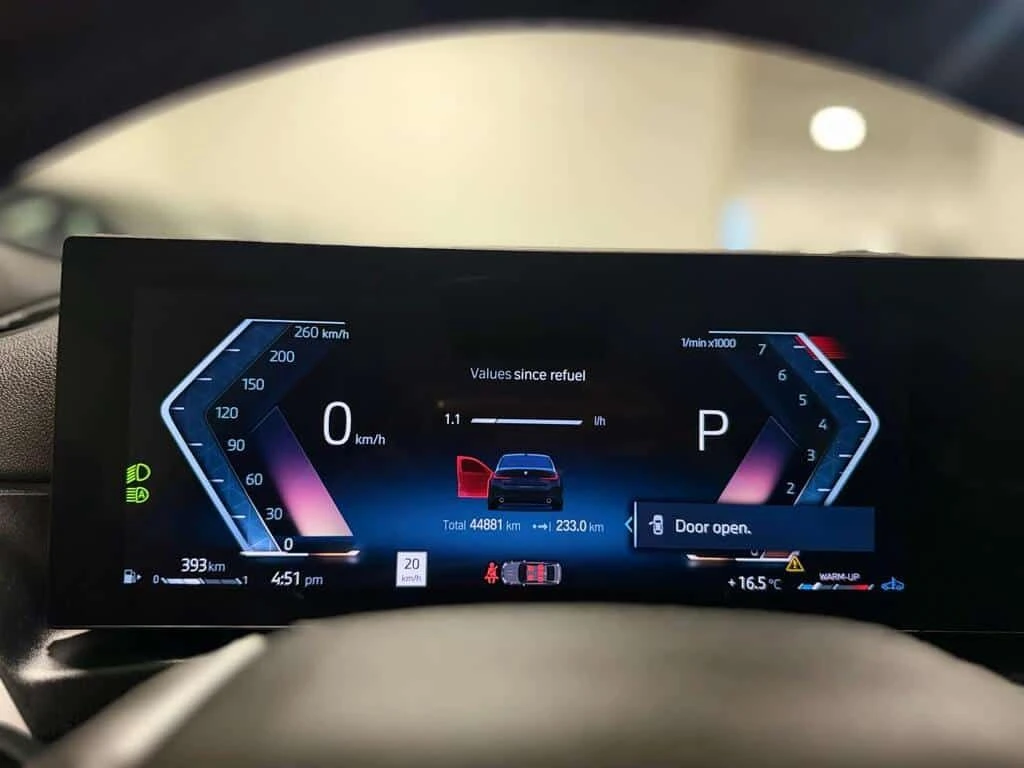 BMW 330 * 330i xDrive * CARFAX * ���� �� �� | Mobile.bg � ����������� 12