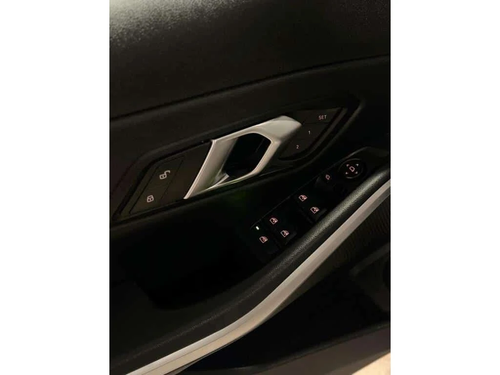 BMW 330 * 330i xDrive * CARFAX * ���� �� �� | Mobile.bg � ����������� 9