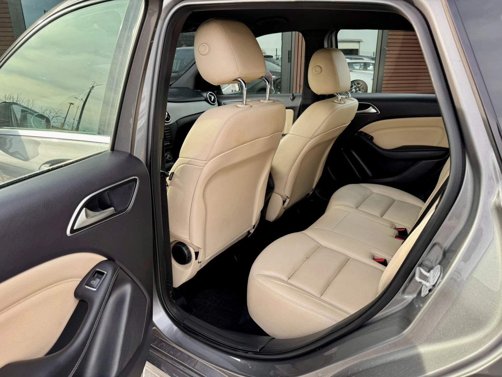 Mercedes-Benz B 200 CDI - Xenon - ������ - ���� - ��������� - | Mobile.bg � ����������� 9