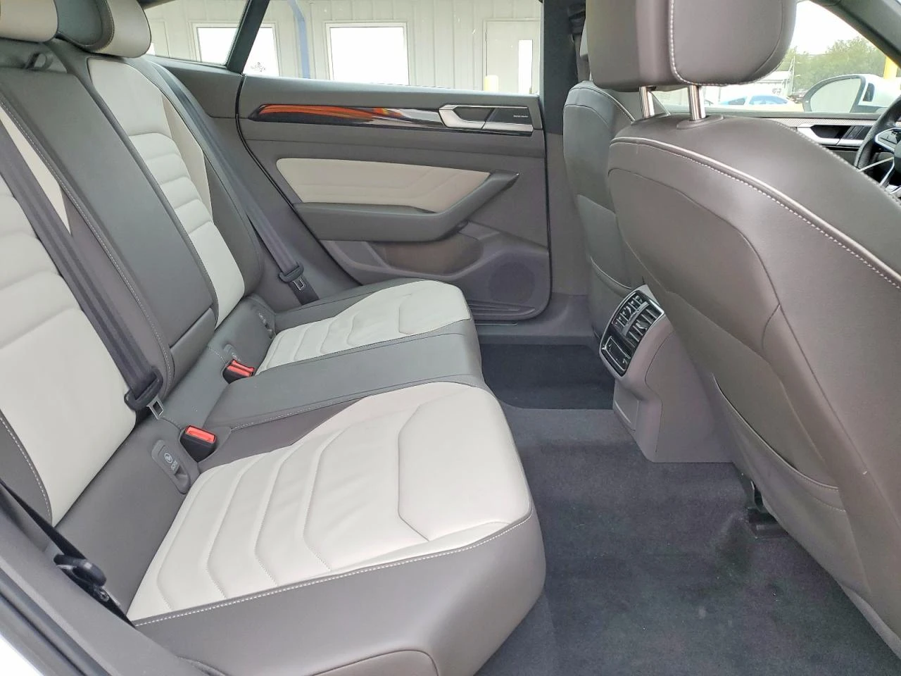 VW Arteon * SEL* PREMIUM* R-LINE* FULL* , снимка 10 - Автомобили и джипове - 53790463