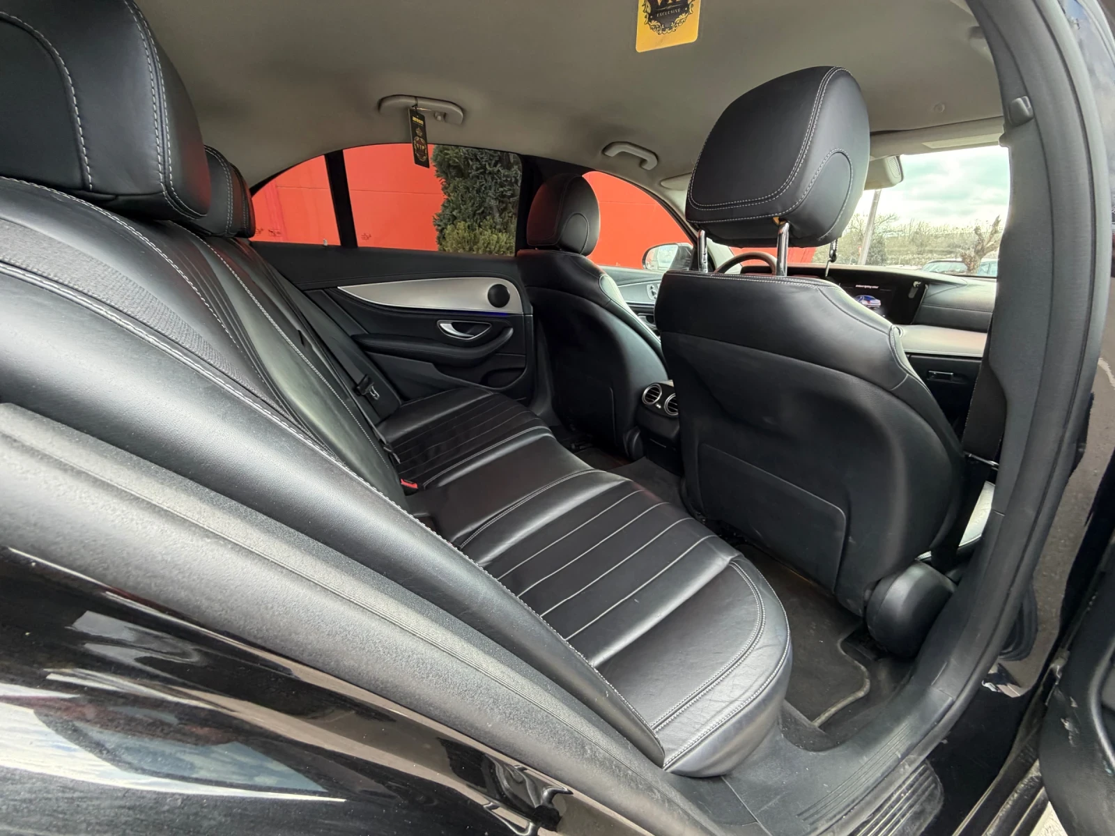 Mercedes-Benz E 350 БАРТЕР* 9G* Airmatic, снимка 9 - Автомобили и джипове - 53801880