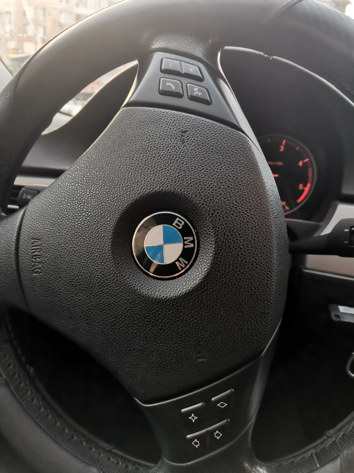 BMW 318, снимка 6 - Автомобили и джипове - 53841384