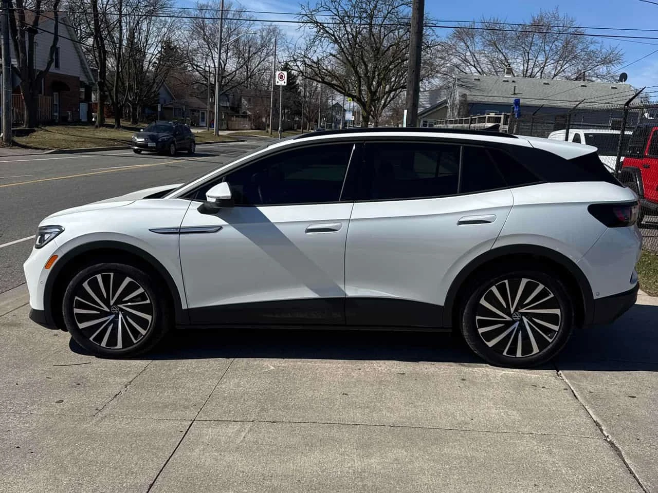 VW ID.4  S | PANORAMA| CARFAX , снимка 3 - Автомобили и джипове - 53894667