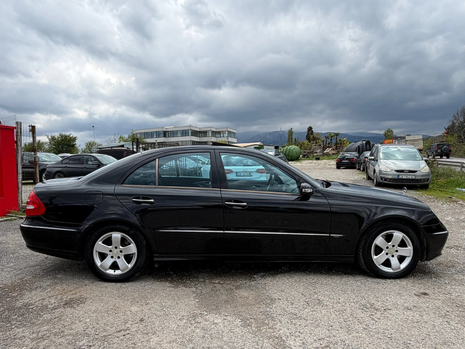 Mercedes-Benz E 350 4 MATIC* ТОП* СОБСТВЕН ЛИЗИНГ, снимка 8 - Автомобили и джипове - 54378461