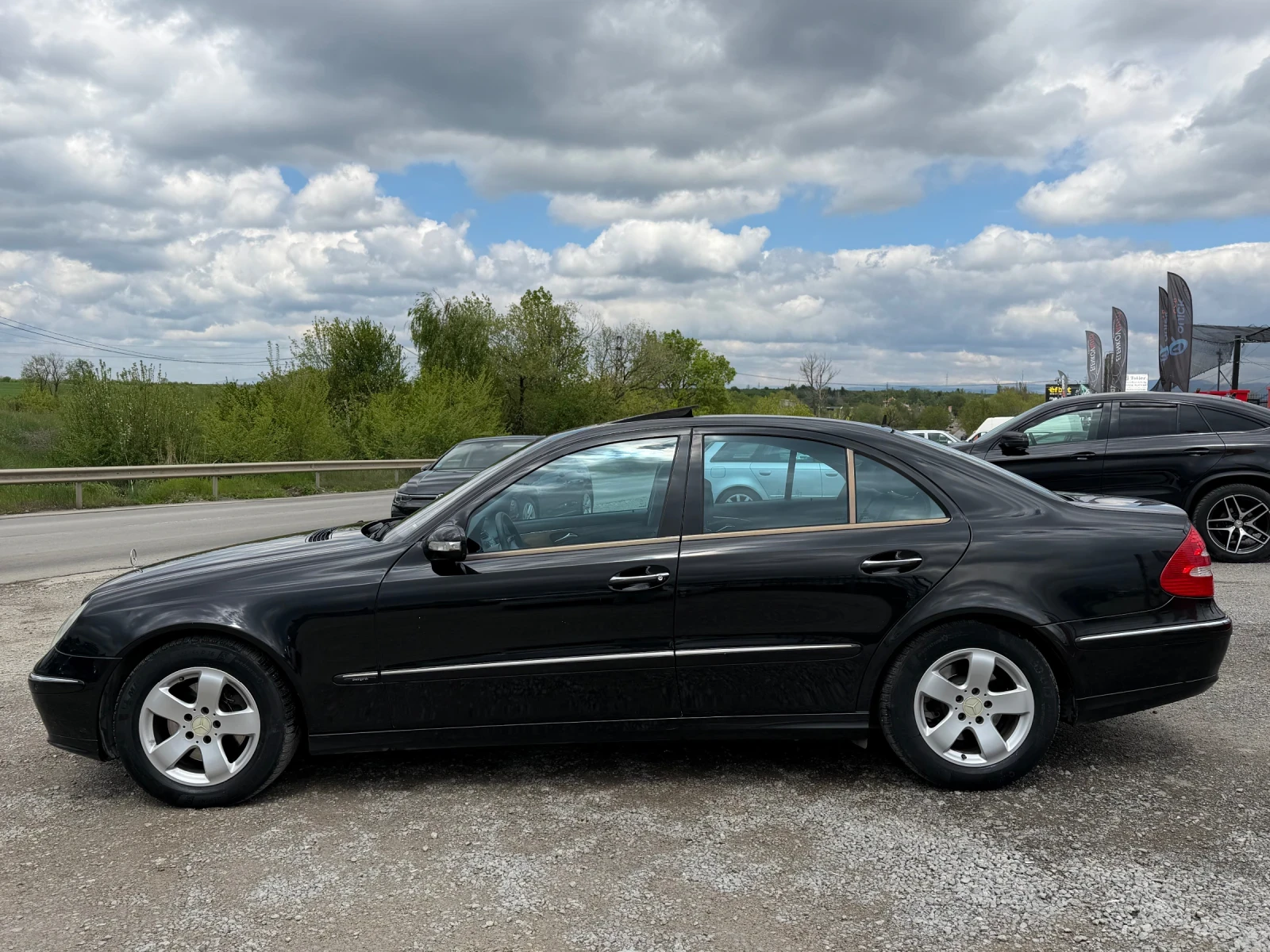 Mercedes-Benz E 350 4 MATIC* ТОП* СОБСТВЕН ЛИЗИНГ, снимка 4 - Автомобили и джипове - 54378461