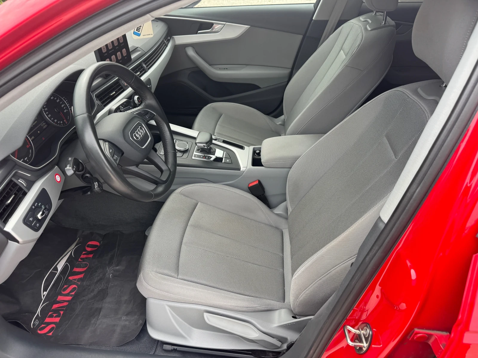 Audi A4 1.4 TFSI 150кс* S-Tronic * Led * Matrix* Carplay , снимка 9 - Автомобили и джипове - 54455501