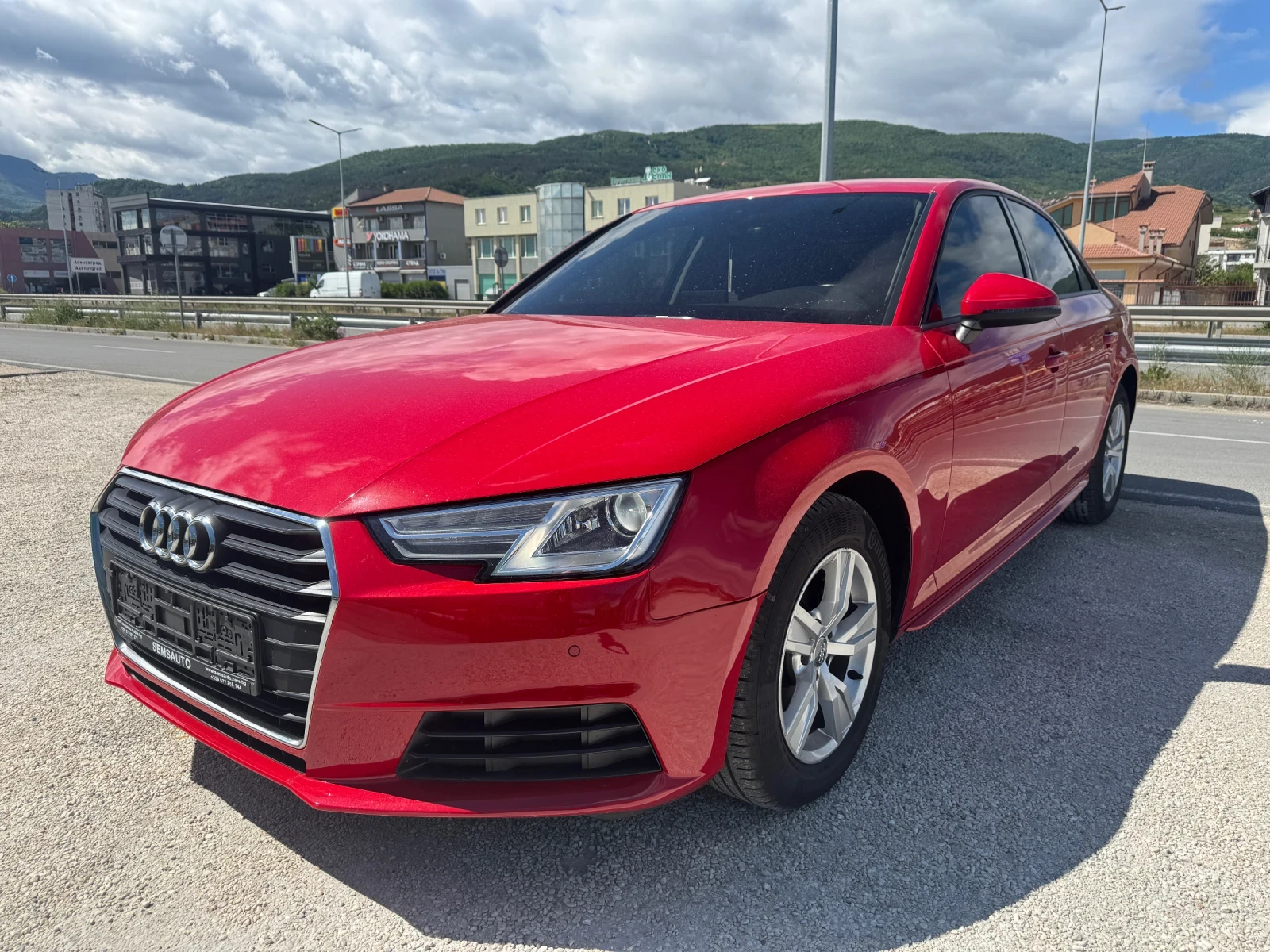 Audi A4 1.4 TFSI 150кс* S-Tronic * Led * Matrix* Carplay 