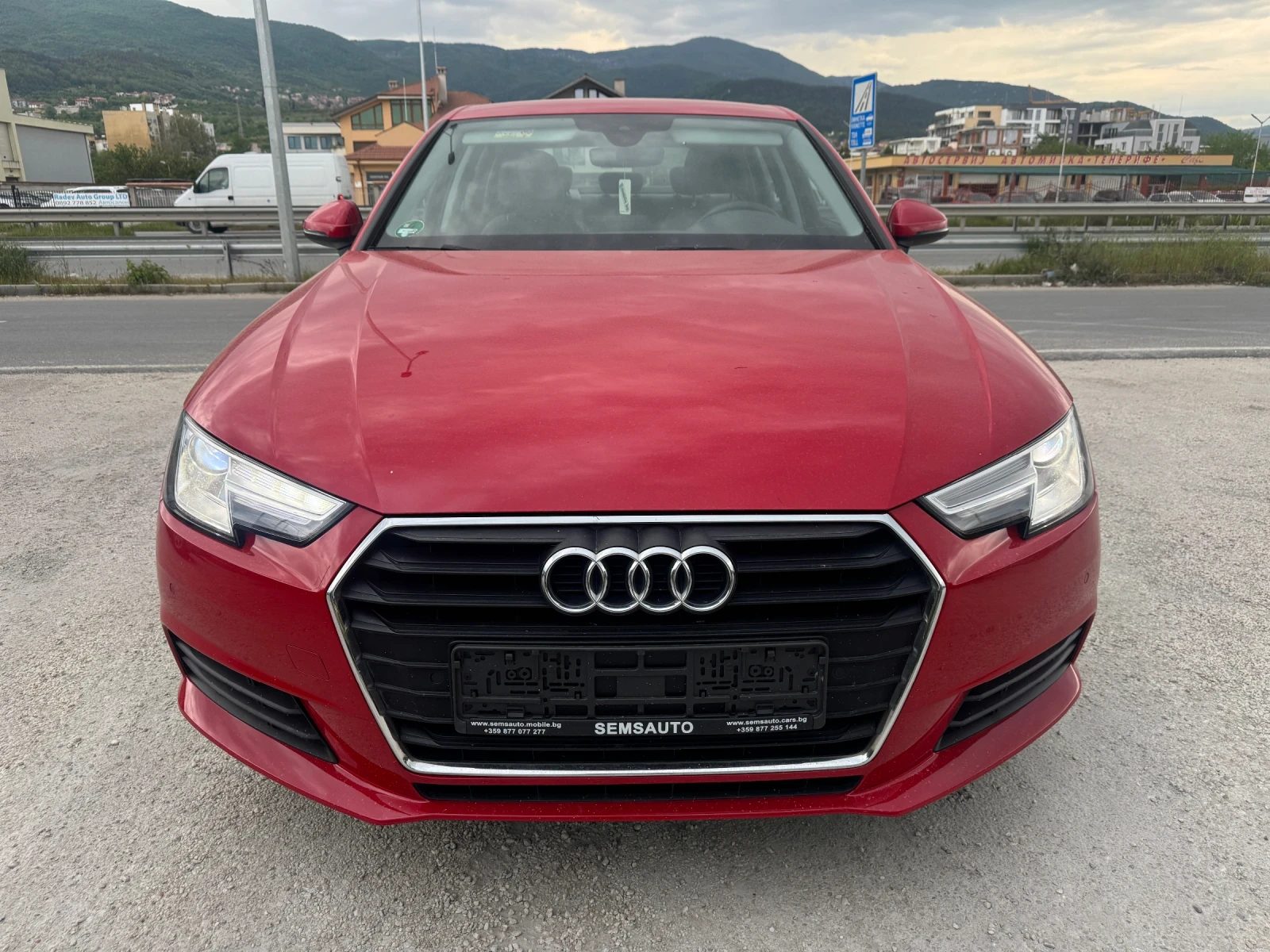 Audi A4 1.4 TFSI 150кс* S-Tronic * Led * Matrix* Carplay , снимка 2 - Автомобили и джипове - 54455501