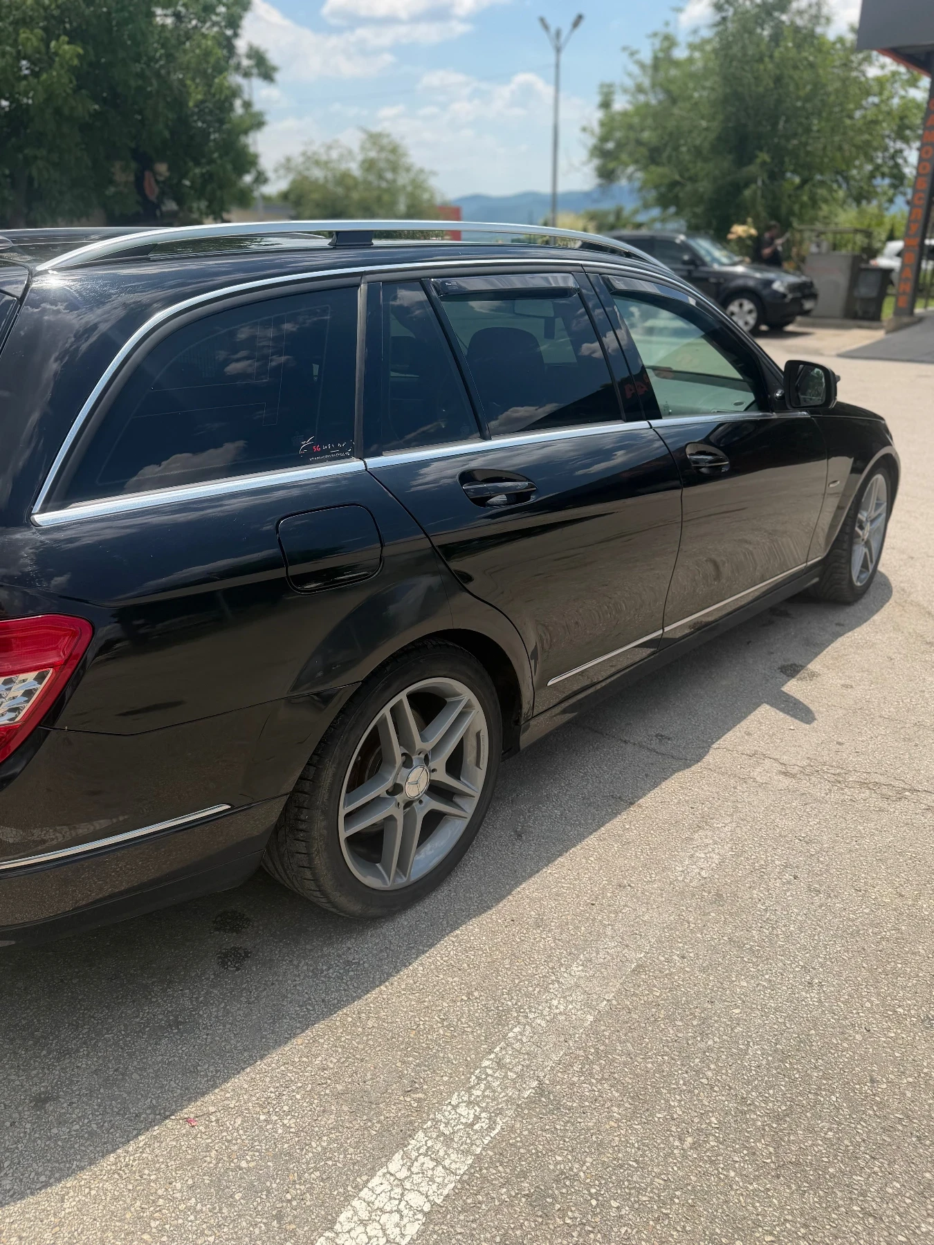Mercedes-Benz C 220, снимка 17 - Автомобили и джипове - 54999525