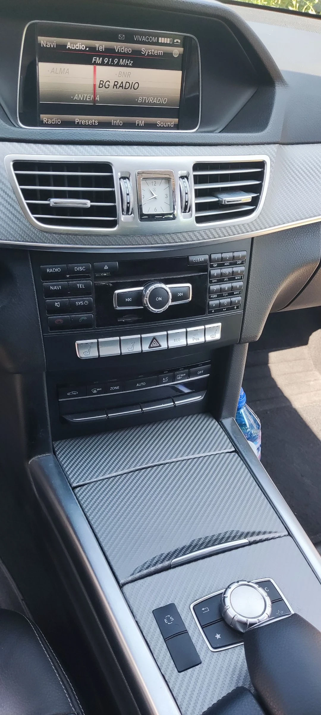Mercedes-Benz E 220, снимка 9 - Автомобили и джипове - 55151559