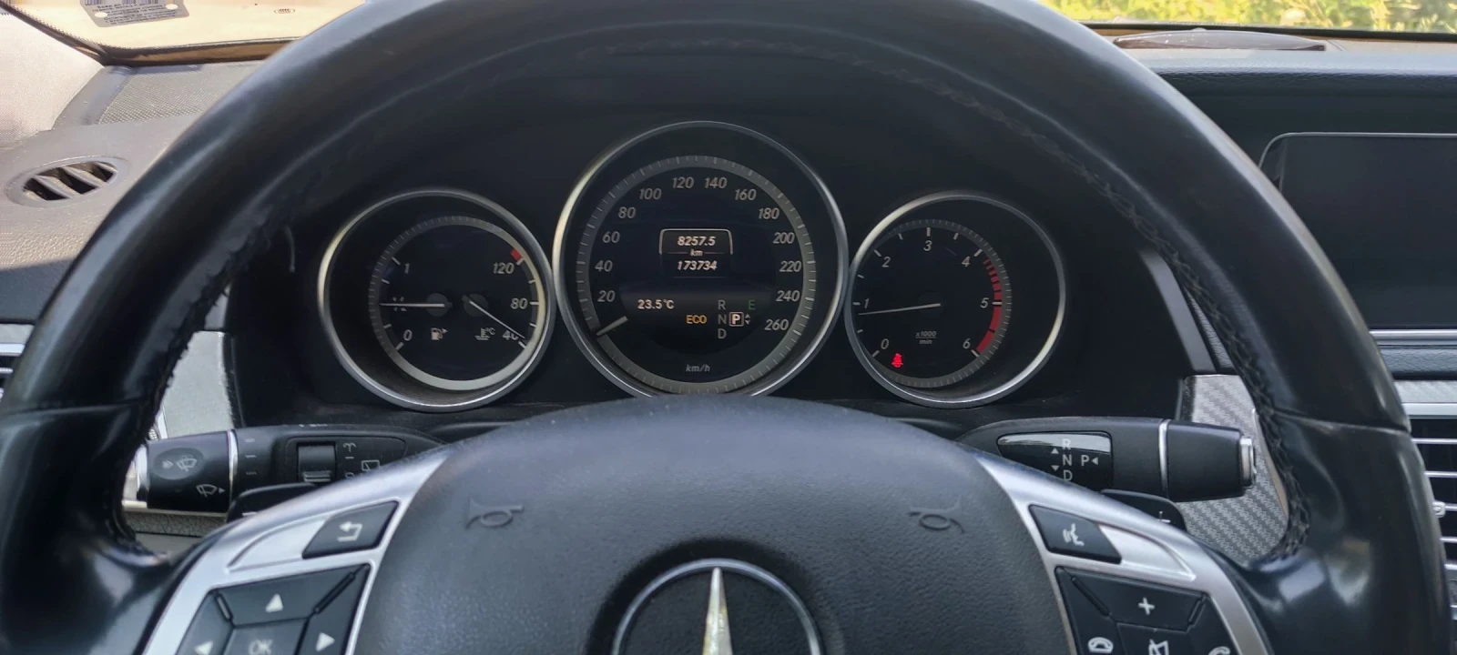 Mercedes-Benz E 220, снимка 17 - Автомобили и джипове - 55151559