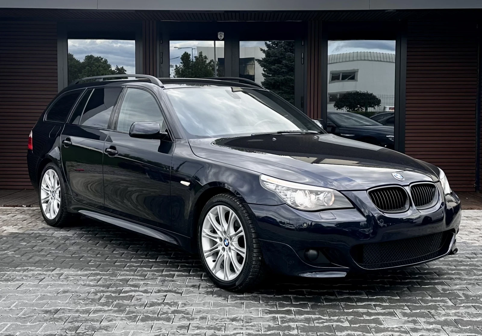 BMW 530 Xd- M-pack-HeadUp-Xenon-Facelift-, снимка 3 - Автомобили и джипове - 55242285