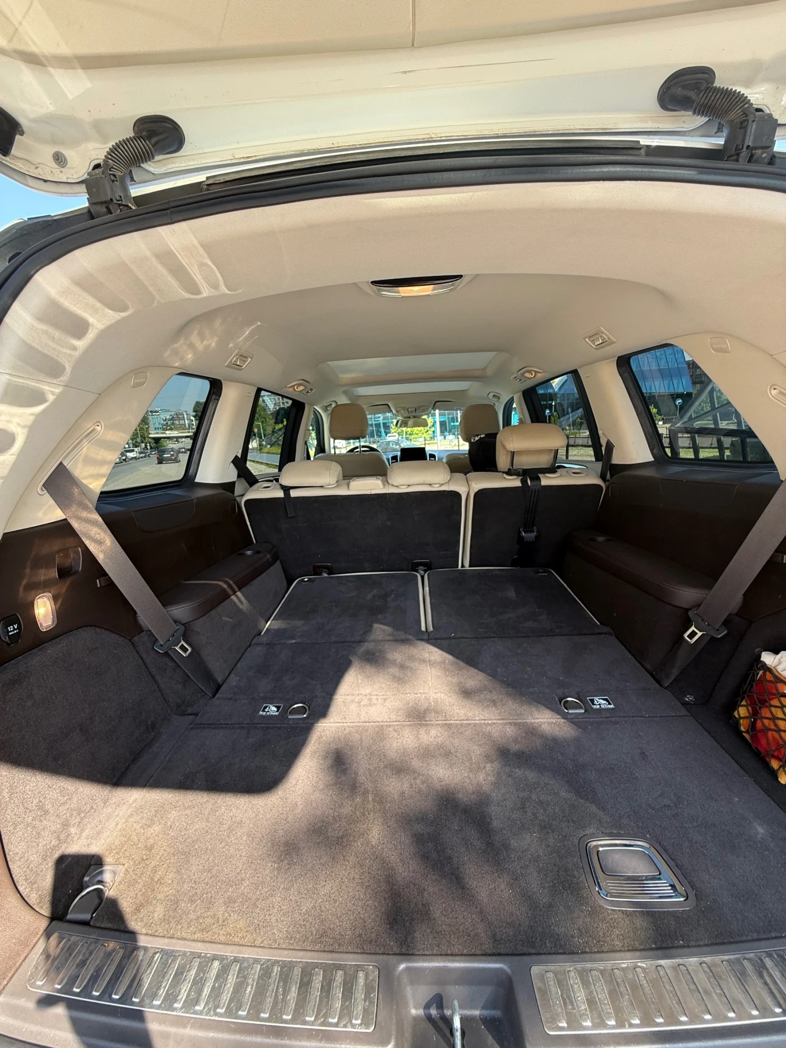 Mercedes-Benz GLS 450, снимка 16 - Автомобили и джипове - 55338192