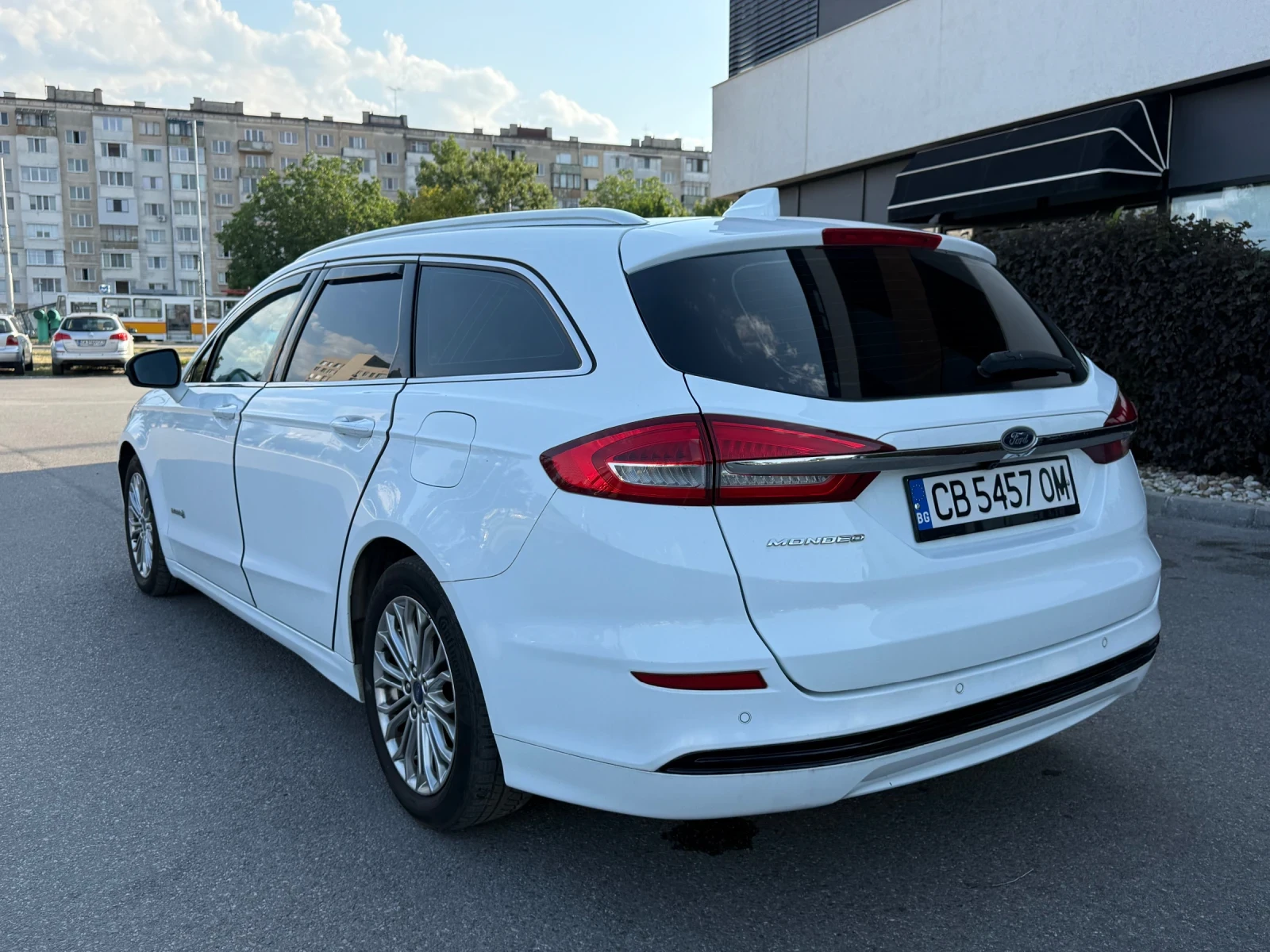 Ford Mondeo * 2.0HYBRID* HYBRID* KEYLESS* CAMERA* ЛИЗИНГ* , снимка 7 - Автомобили и джипове - 55351210