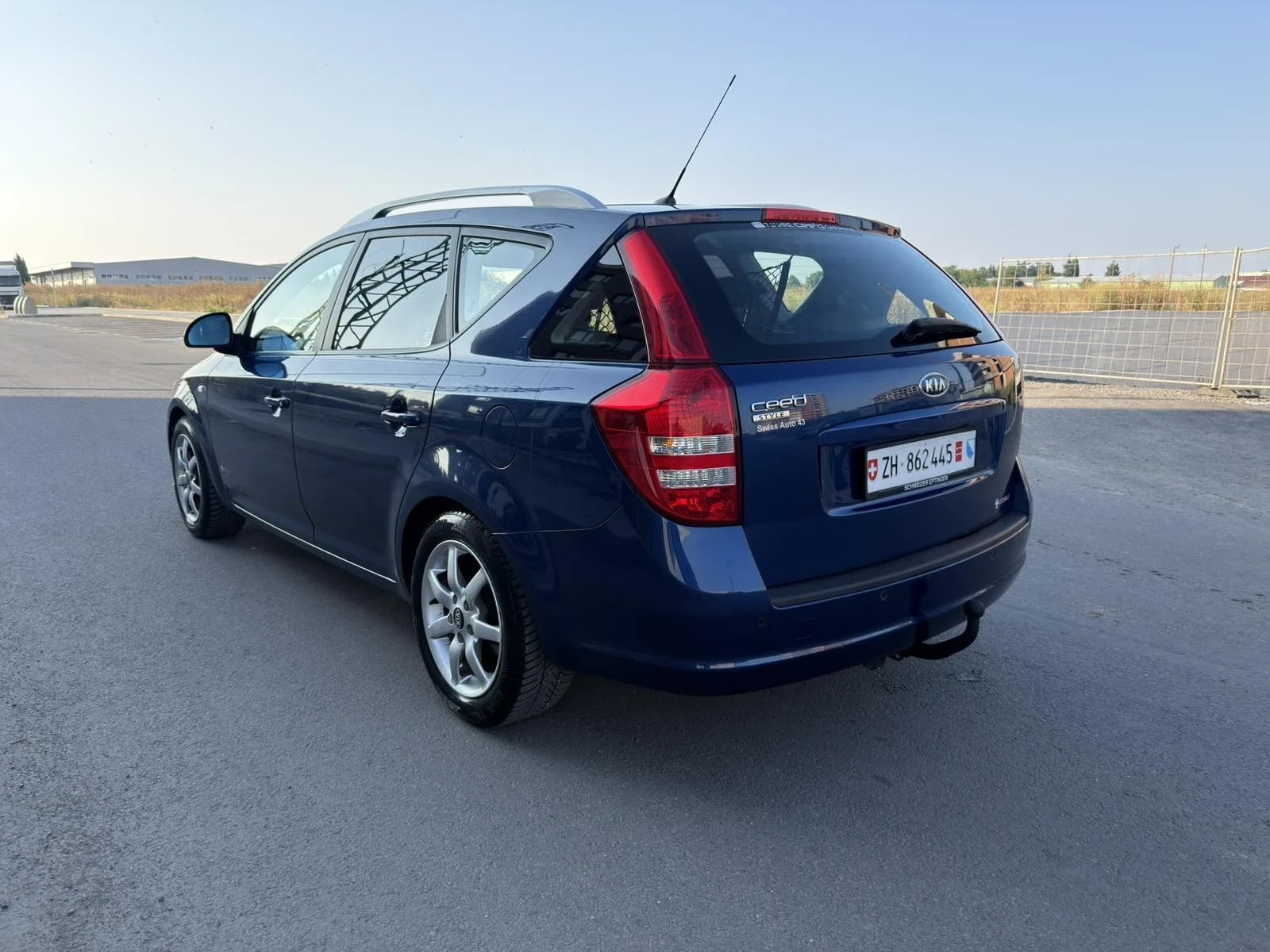 Kia Ceed 2.0i Style, снимка 6 - Автомобили и джипове - 55365815