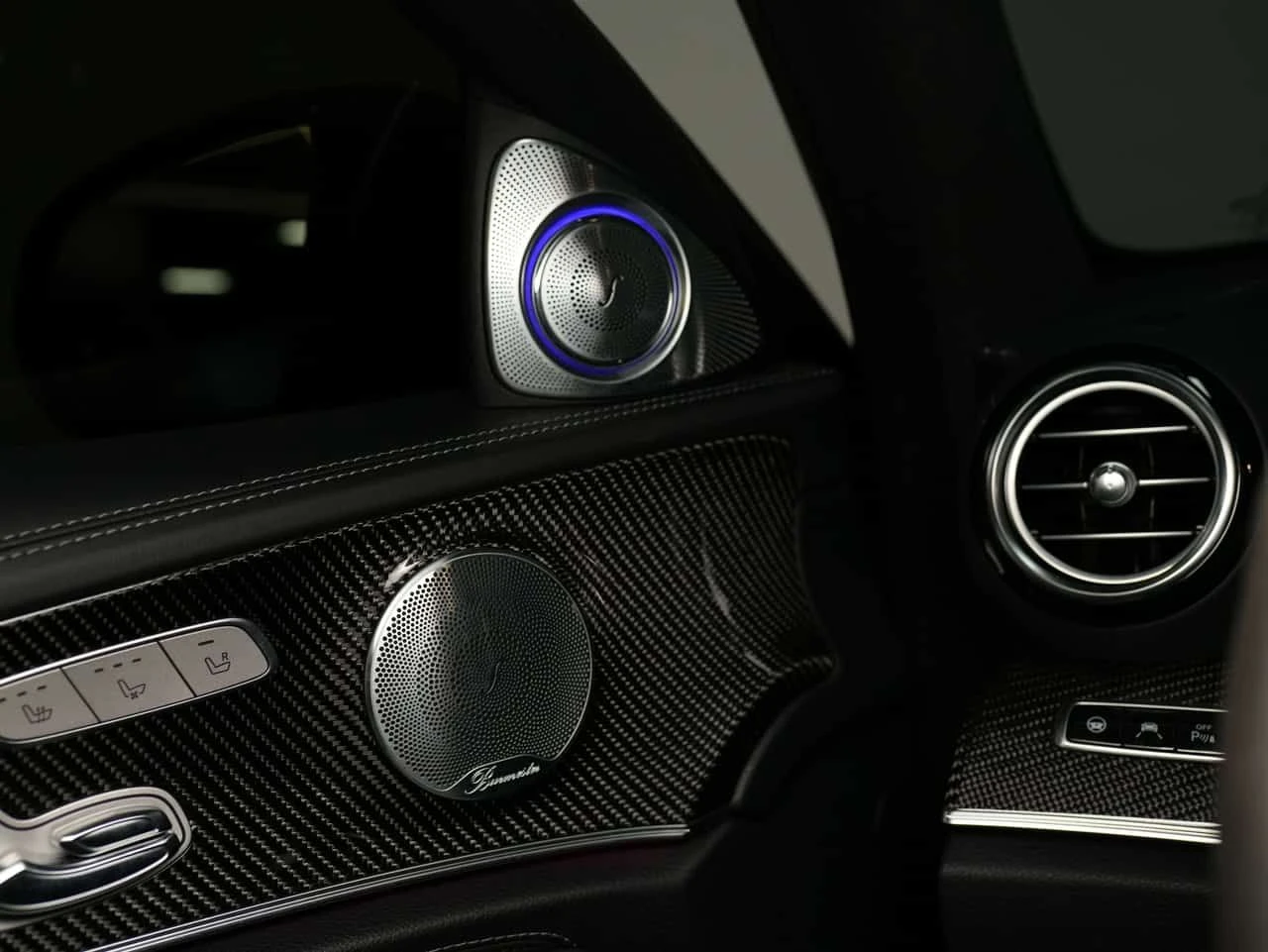 Mercedes-Benz E 63 AMG S | MATTE | 3D BURMESTER | ЦЕНА ДО БЪЛГАРИЯ, снимка 11 - Автомобили и джипове - 55477338