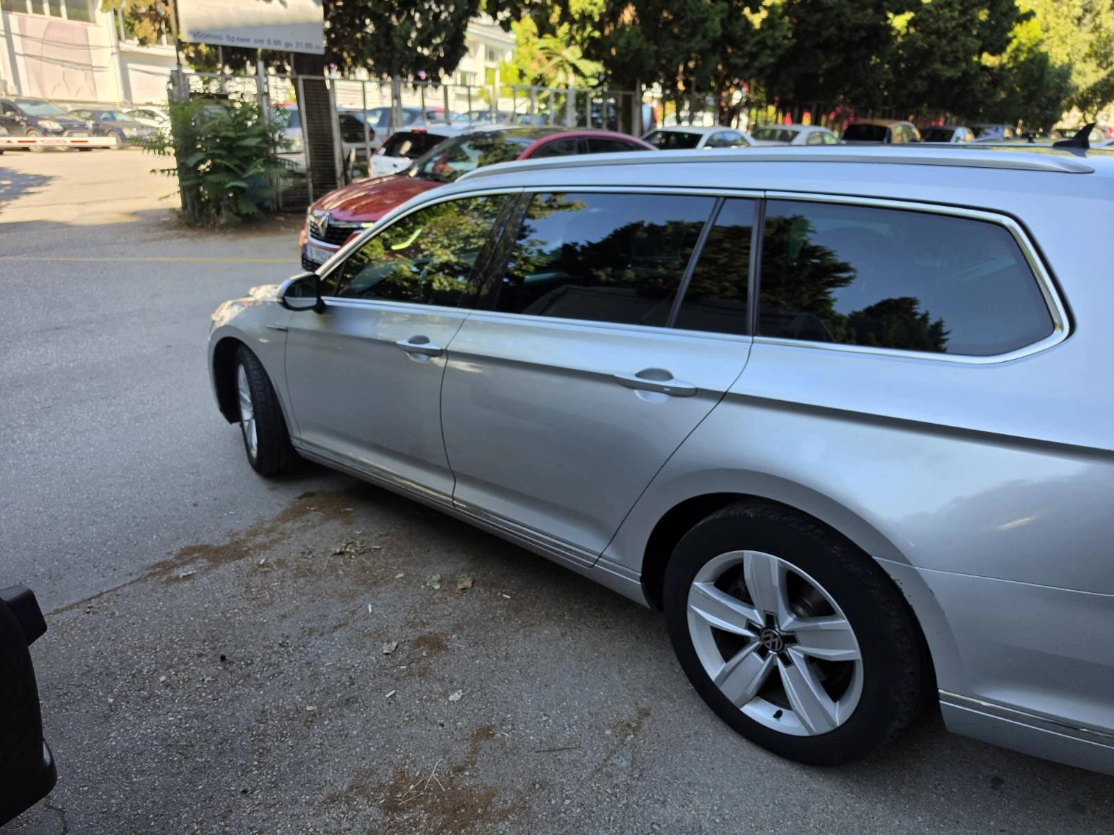 VW Passat 2.0 TDI, снимка 5 - Автомобили и джипове - 55705864