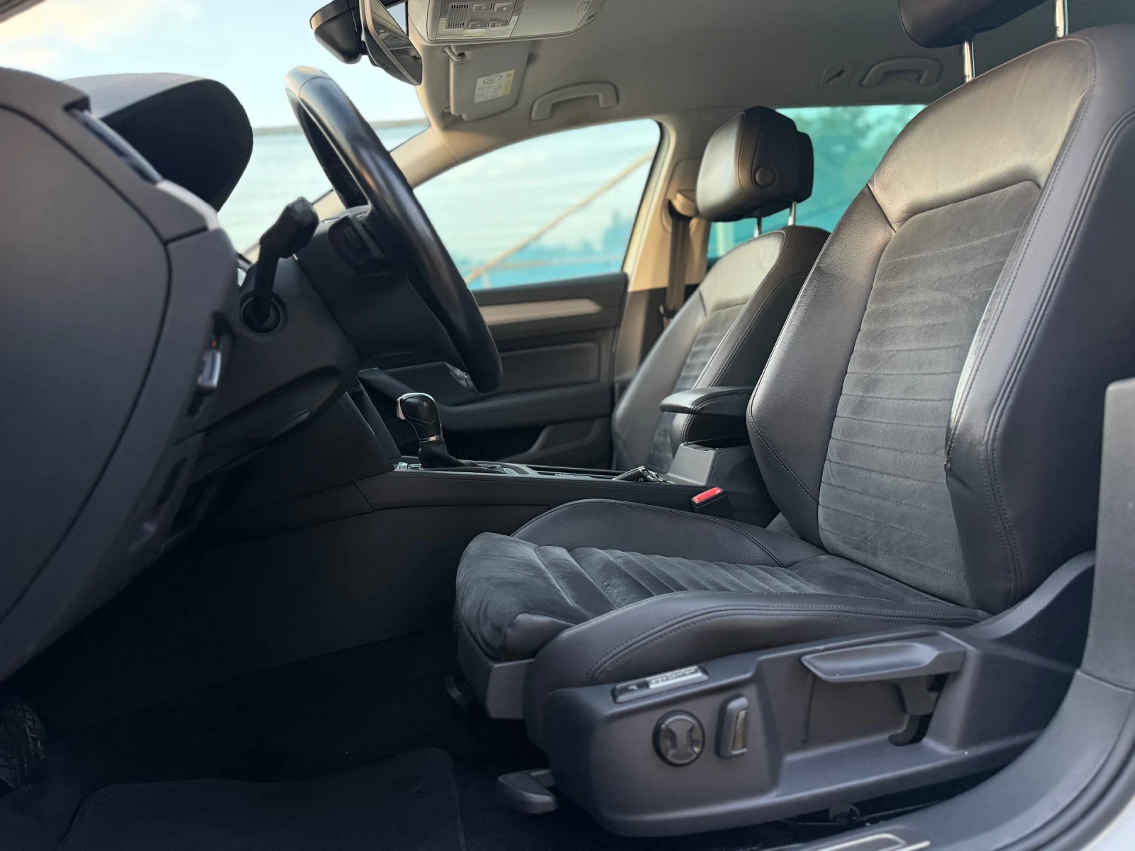 VW Passat 2.0TDI DSG HIGHLINE XENON LED ALKANTARA | Mobile.bg � ����������� 10