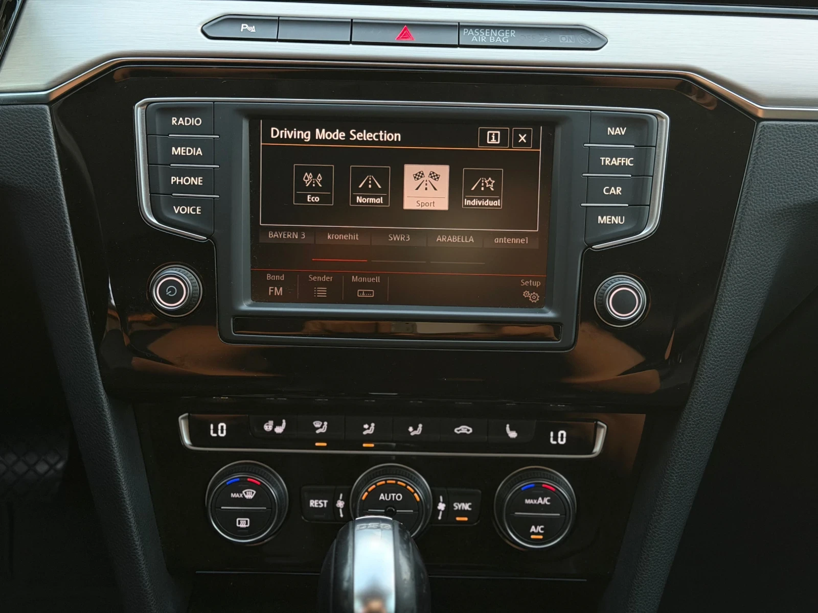 VW Passat 2.0TDI DSG HIGHLINE XENON LED ALKANTARA | Mobile.bg � ����������� 9