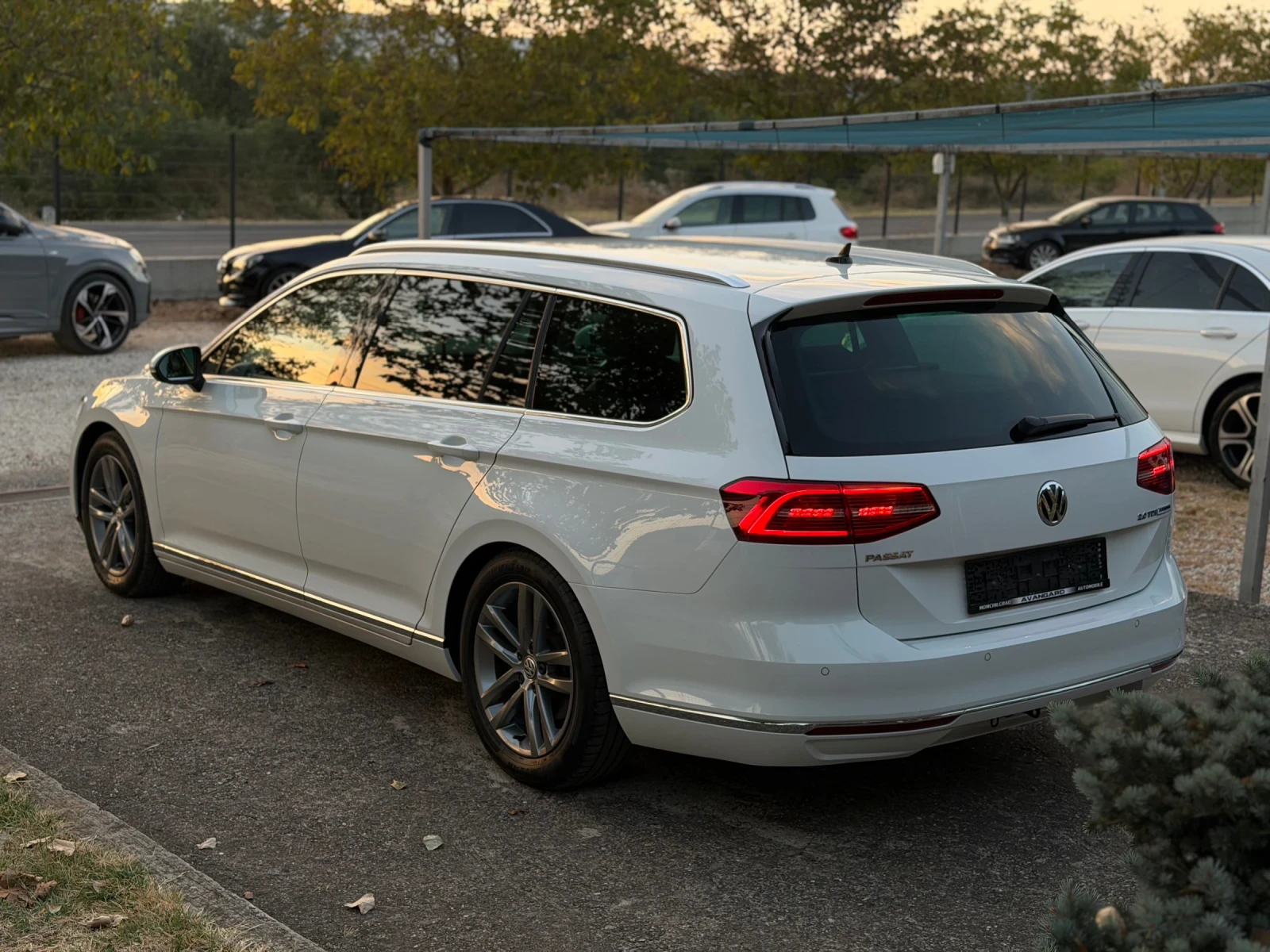 VW Passat 2.0TDI DSG HIGHLINE XENON LED ALKANTARA | Mobile.bg � ����������� 6