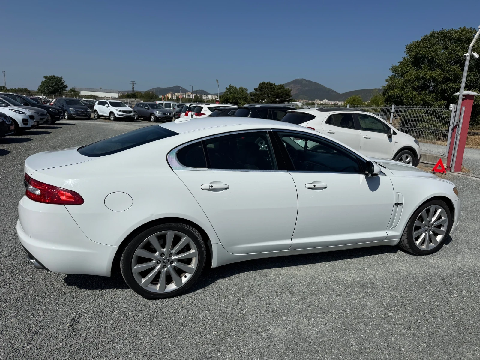 Jaguar Xf (KATO НОВА), снимка 5 - Автомобили и джипове - 55899046