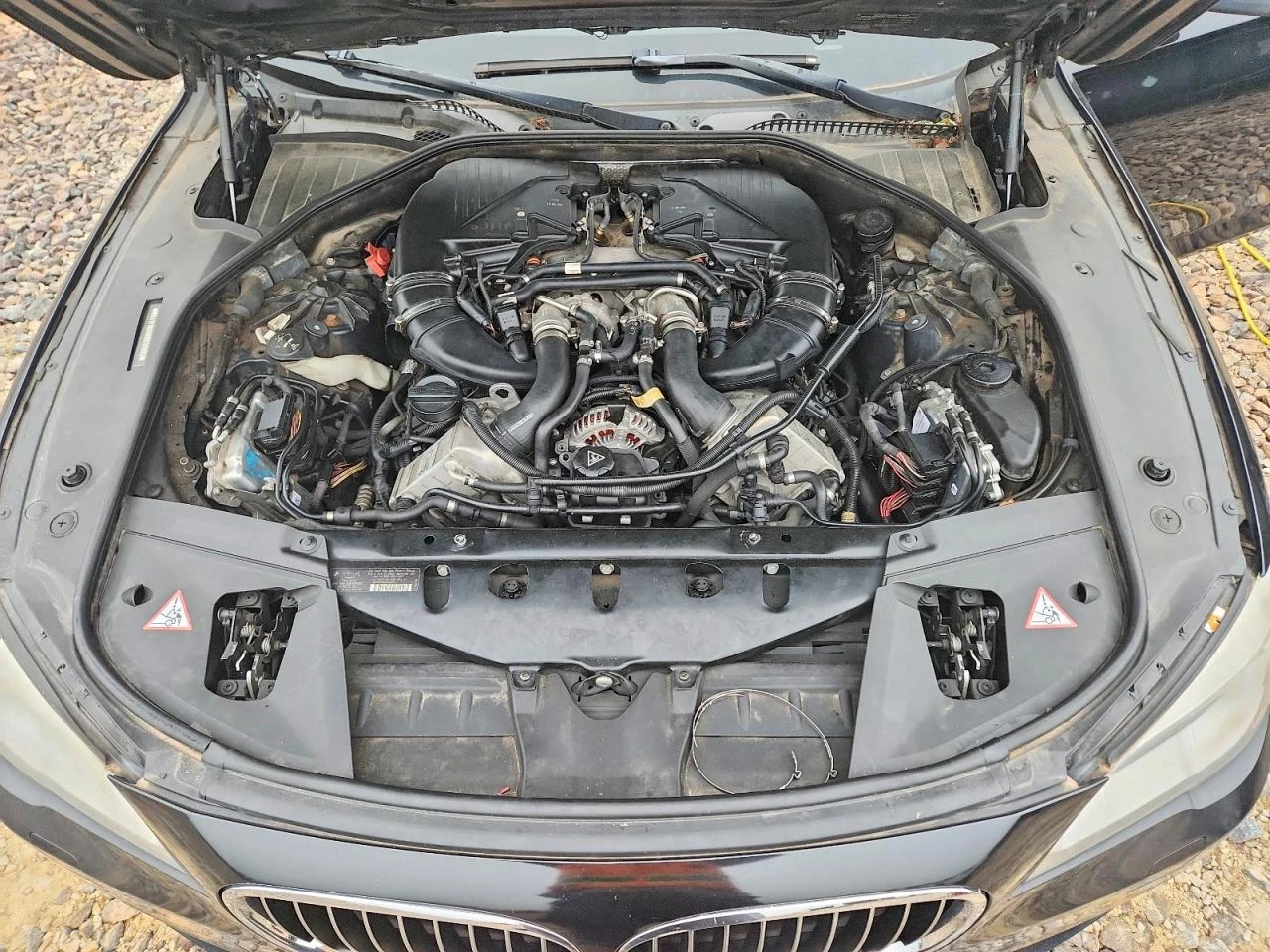 BMW 750 4.4l Lxi, снимка 11 - Автомобили и джипове - 56025755