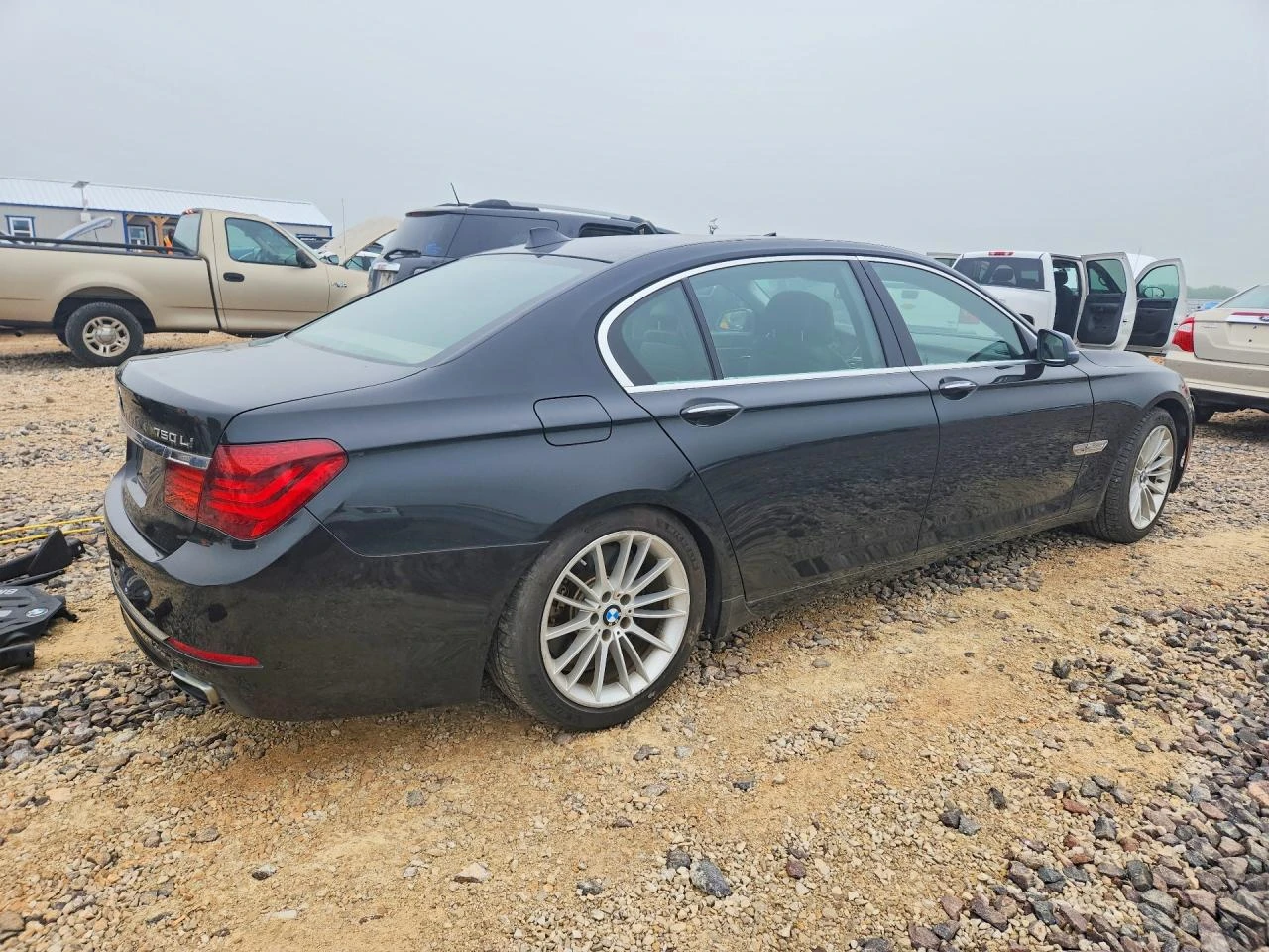 BMW 750 4.4l Lxi, снимка 3 - Автомобили и джипове - 56025755