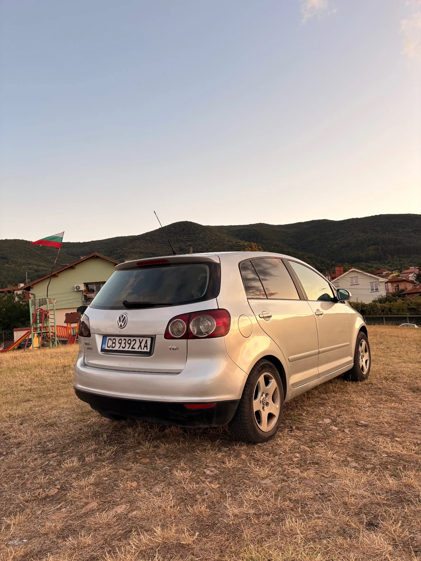 VW Golf Plus 1.9 TDI, снимка 4 - Автомобили и джипове - 56071101